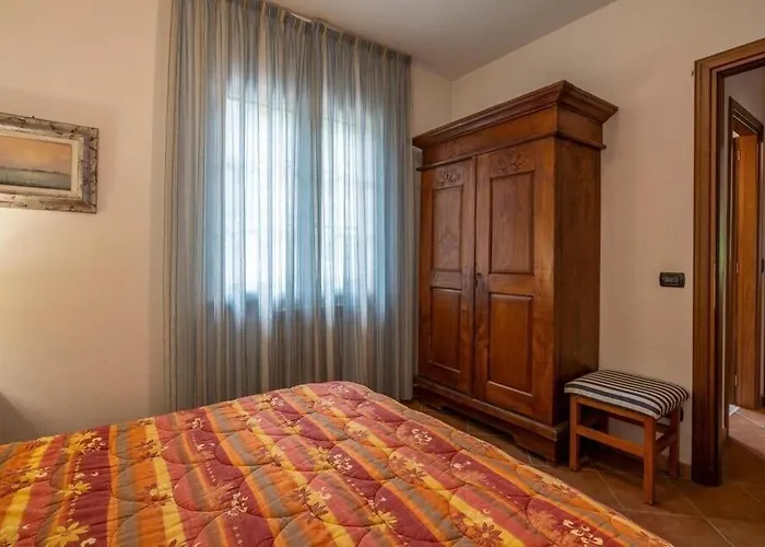 Nicoletta Villa *